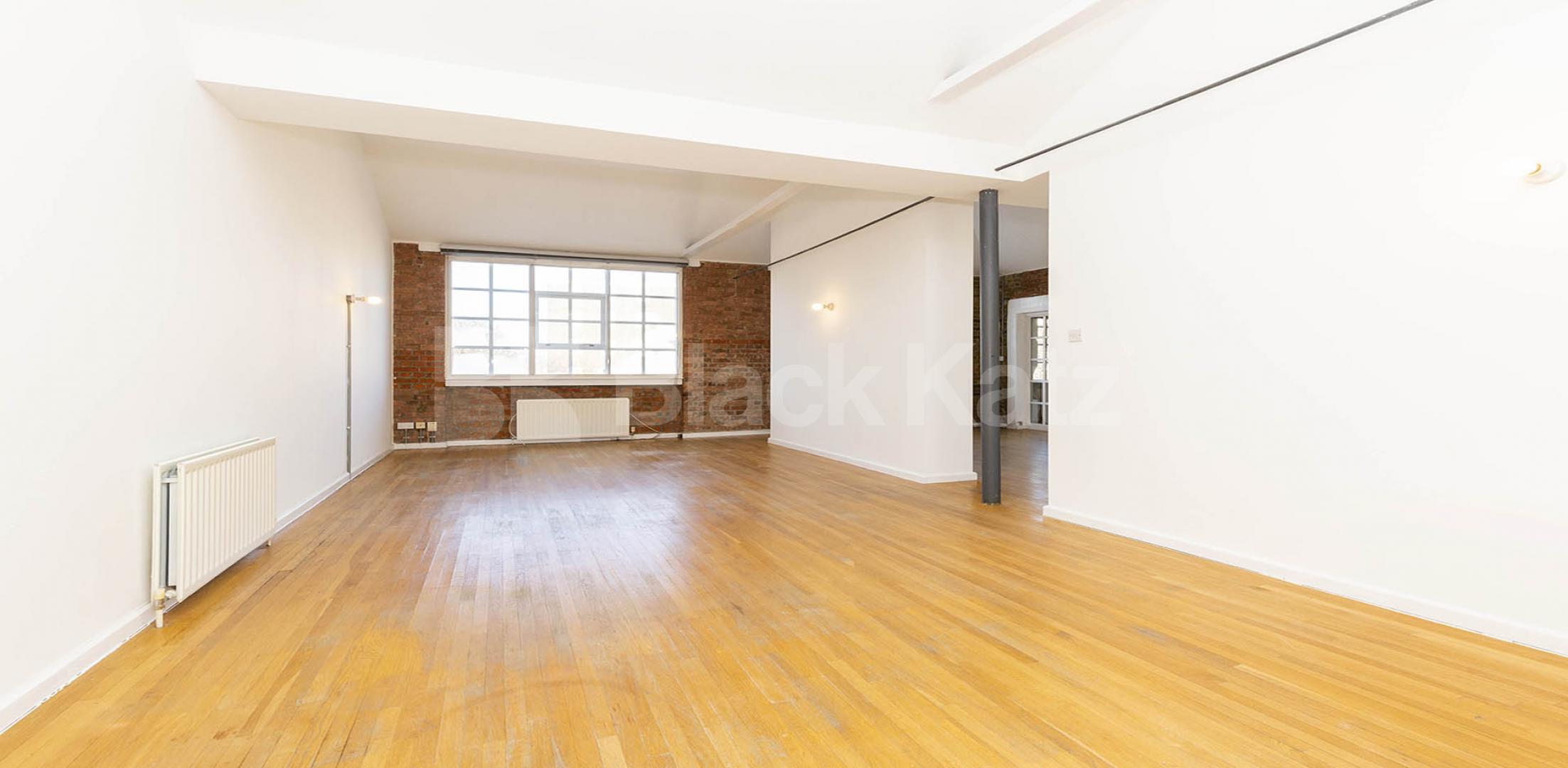 			2 Bedroom, 1 bath, 1 reception Apartment			 Indigo Mews, STOKE NEWINGTON - HIGHBURY - NEWINGTON GREEN